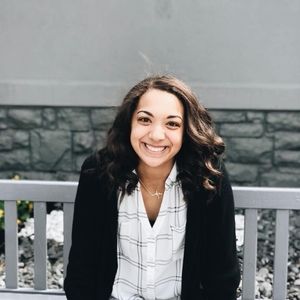 Meet your Posher, Caitlin